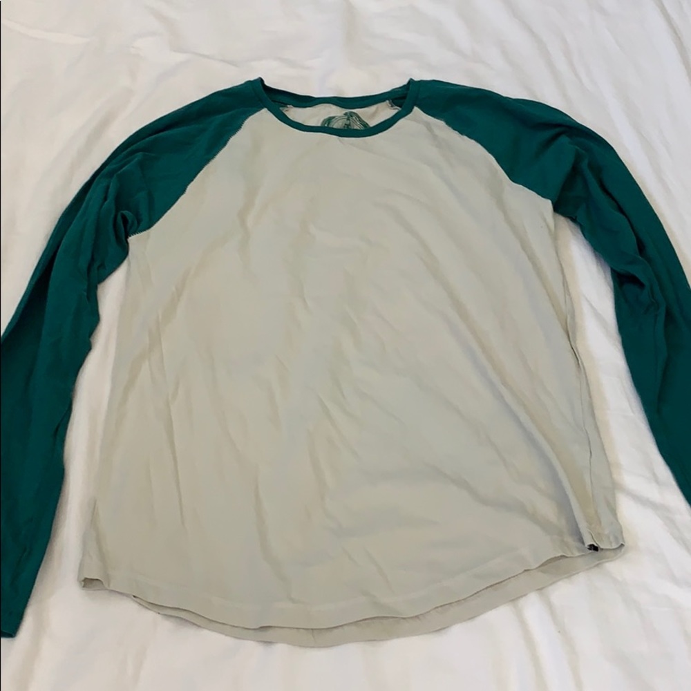 baseball top